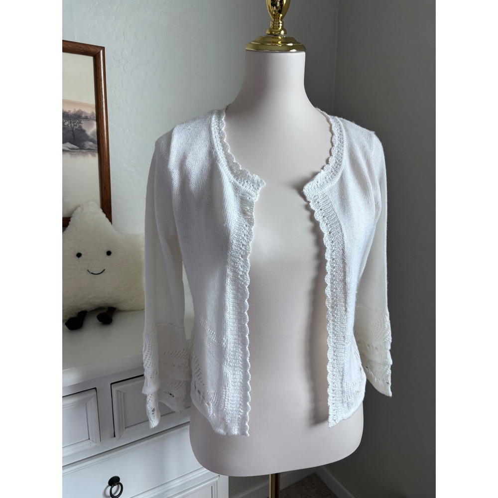 White Crochet Knit Cardigan Bell Sleeve Scalloped Open Front Boho Shrug Small